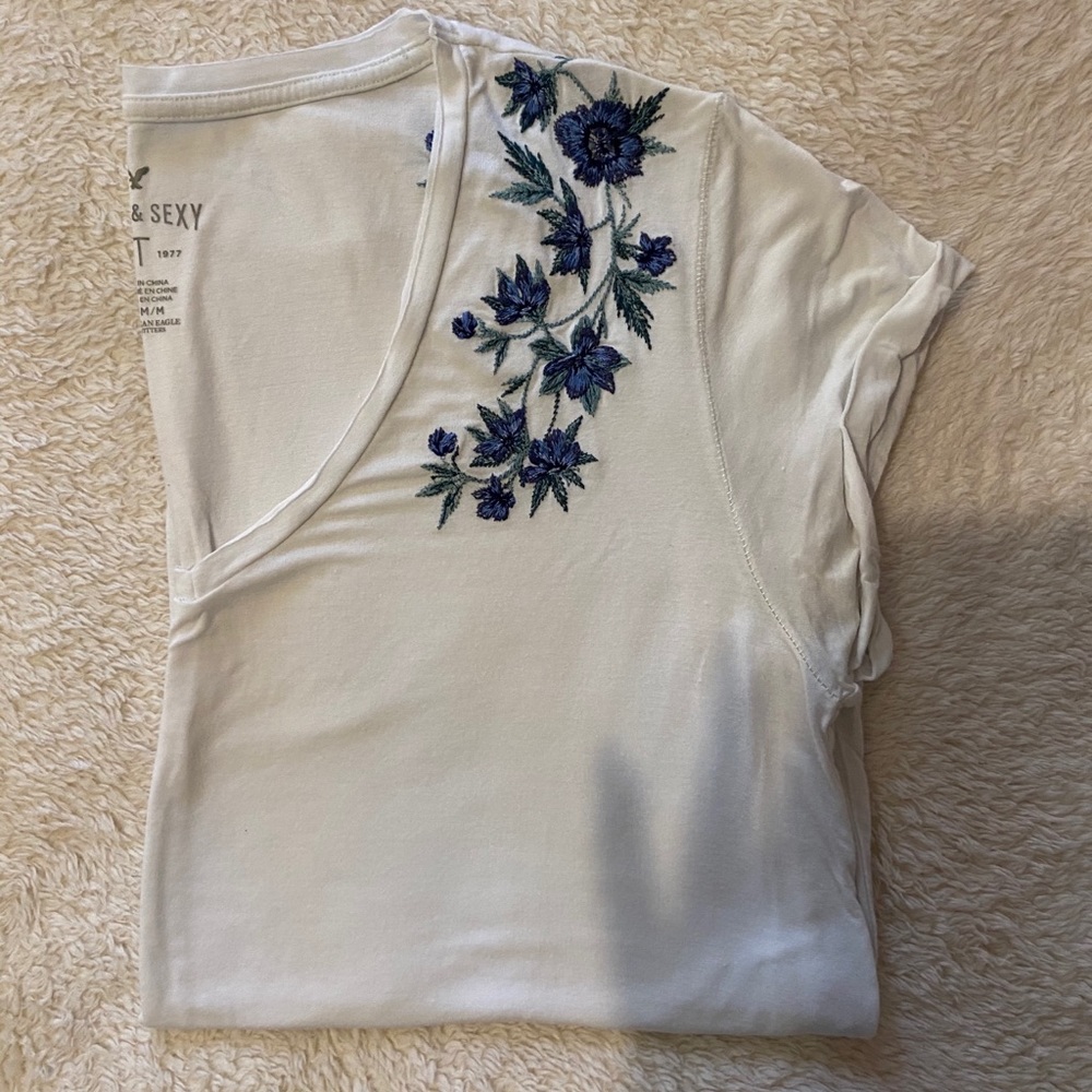 American Eagle soft and sexy tee
